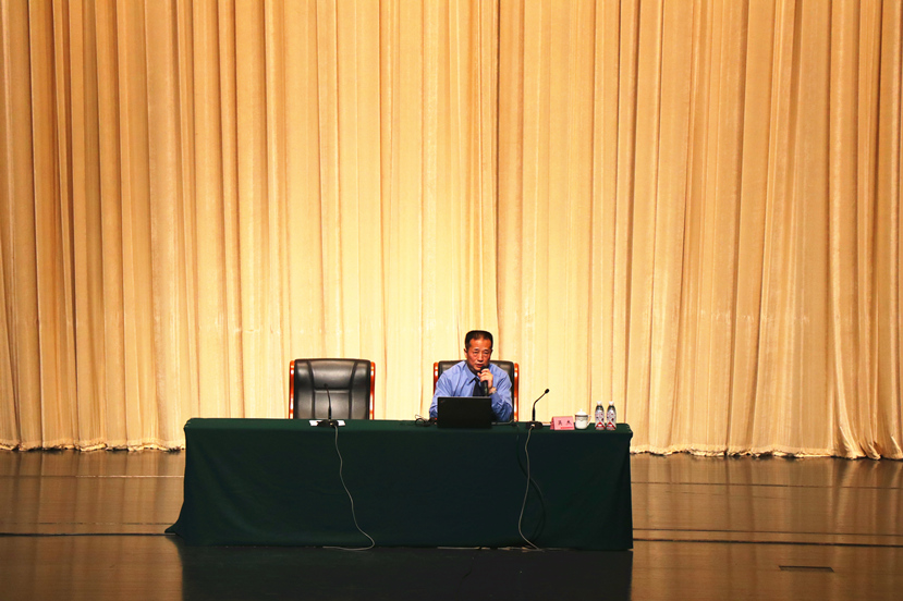 2018年4月26日 敬畏法律 崇廉反腐——集团公司召开伟德bv1946官网警示教育大会2_副本 2018年4月26日 敬畏法律 崇廉反腐——集团公司召开伟德bv1946官网警示教育大会2_副本